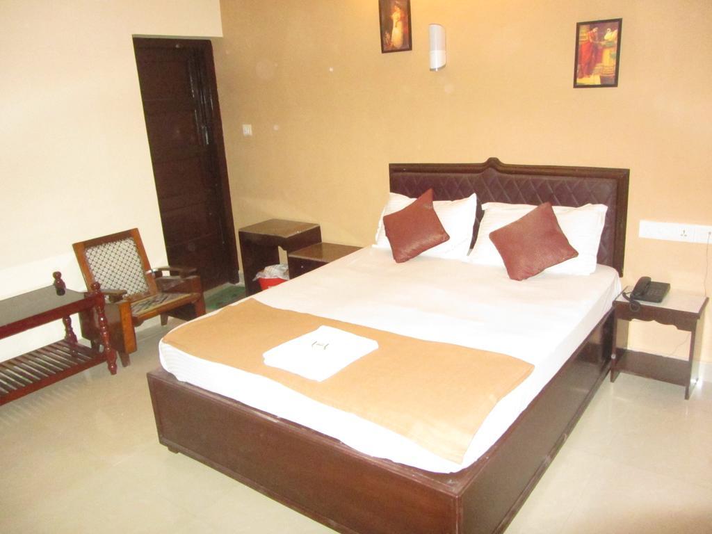 All Seasons Guest House Thiruvananthapuram Εξωτερικό φωτογραφία